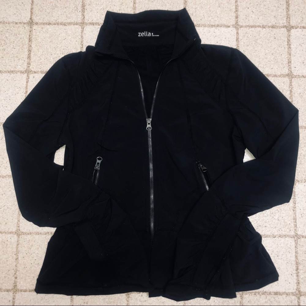 Zella size small ruffle jacket